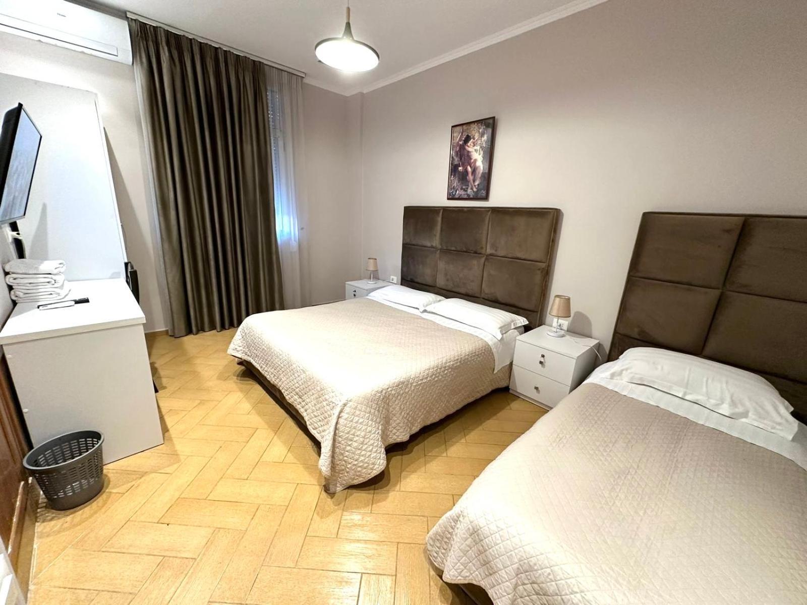 Hotel Nobel Center Tirana Exterior foto